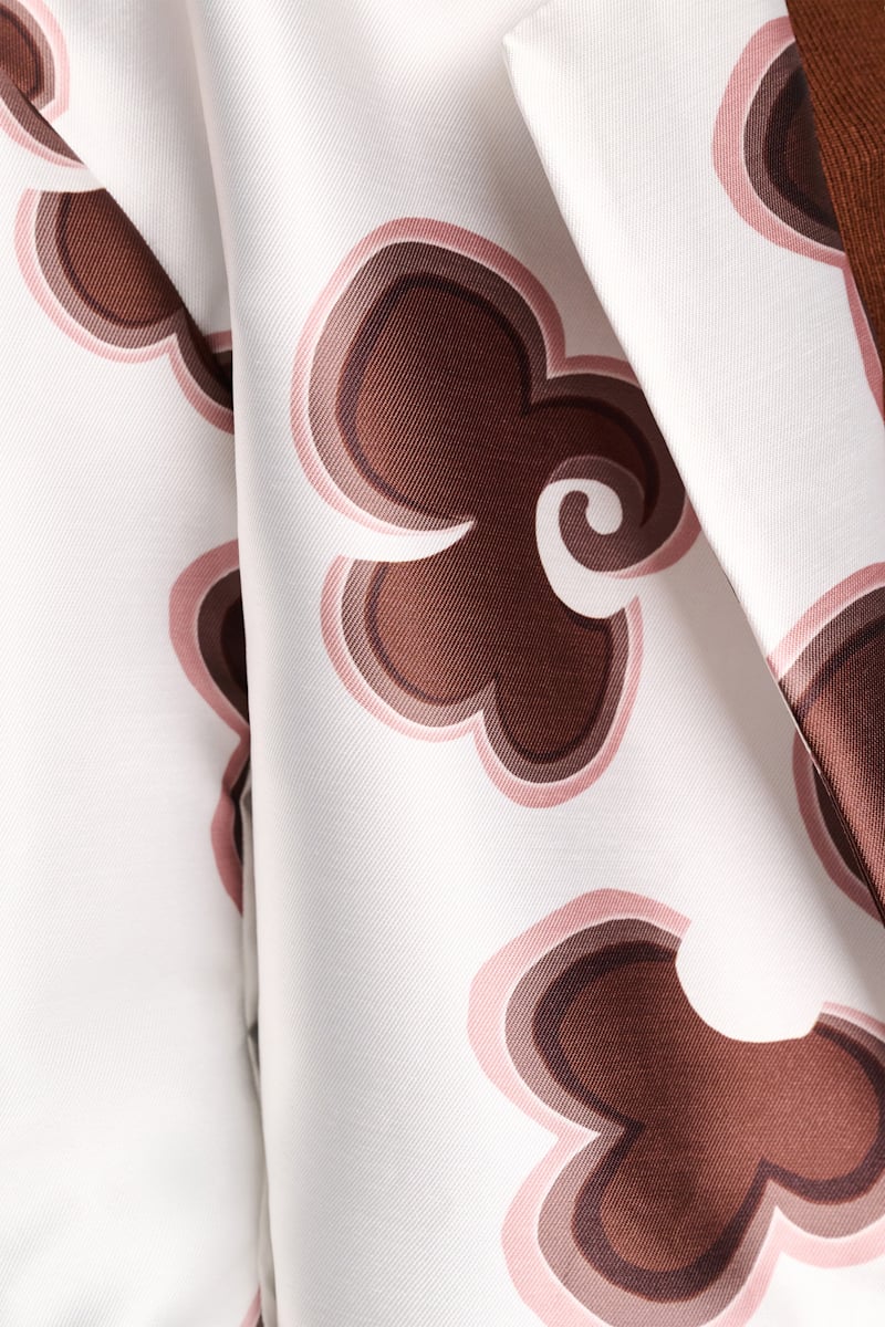 offwhite chocolate // FLORAL STATEMENT coat