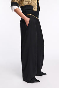 pure black // LIGHT SOFTNESS pants