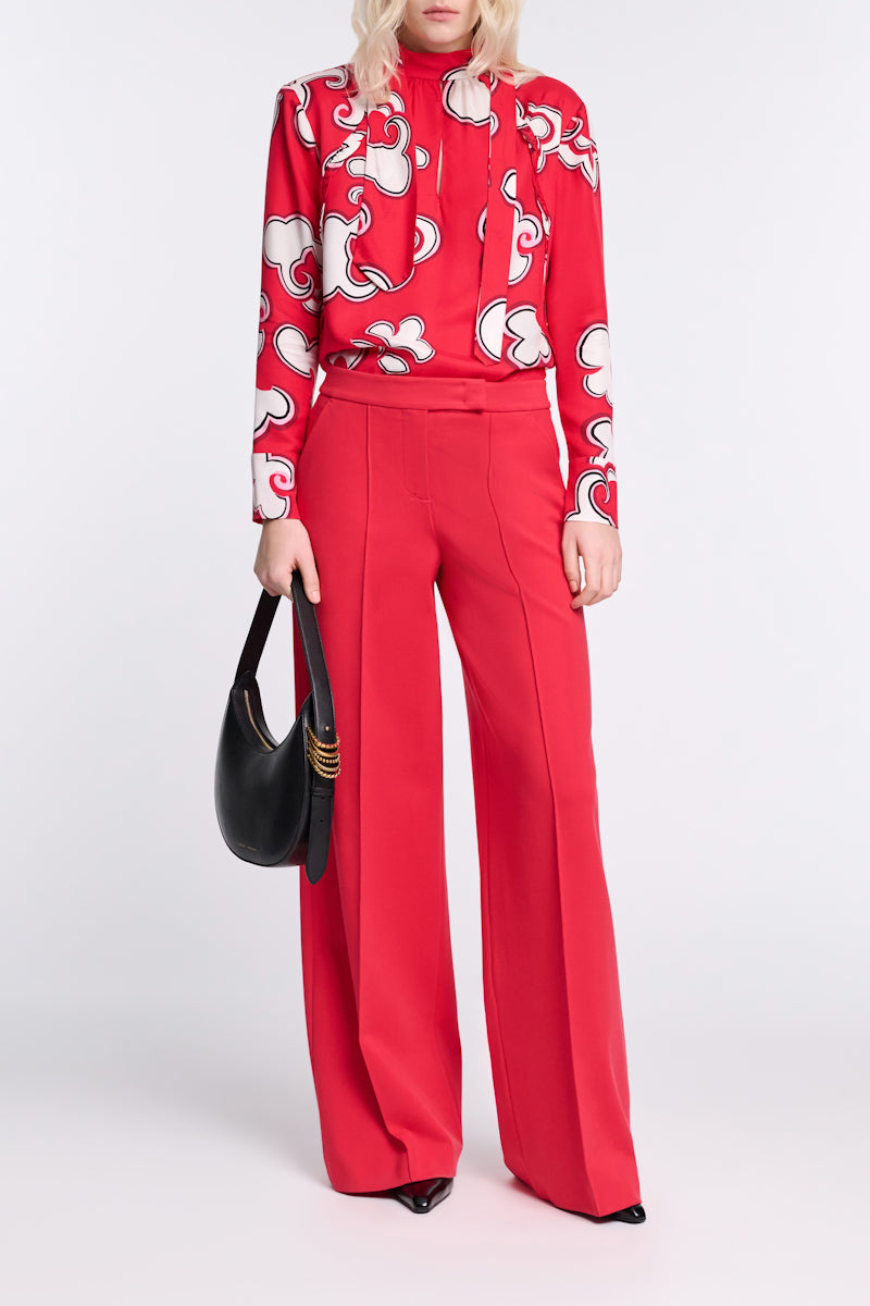 lipstick red // EMOTIONAL ESSENCE pants