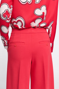 lipstick red // EMOTIONAL ESSENCE pants