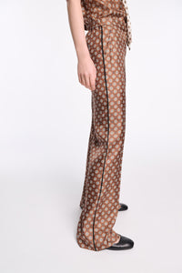 brown big tie // GRAPHIC DREAMS pants