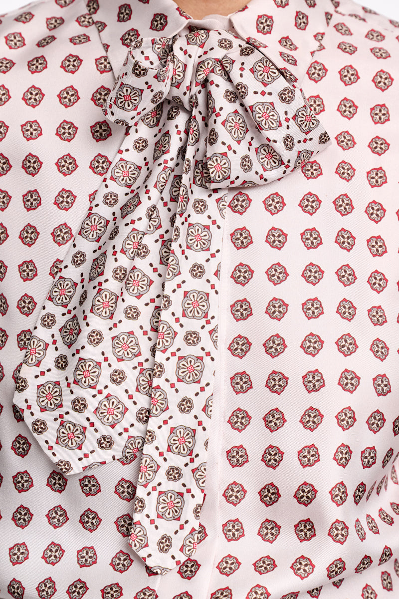 rose mini tie // GRAPHIC DREAMS blouse