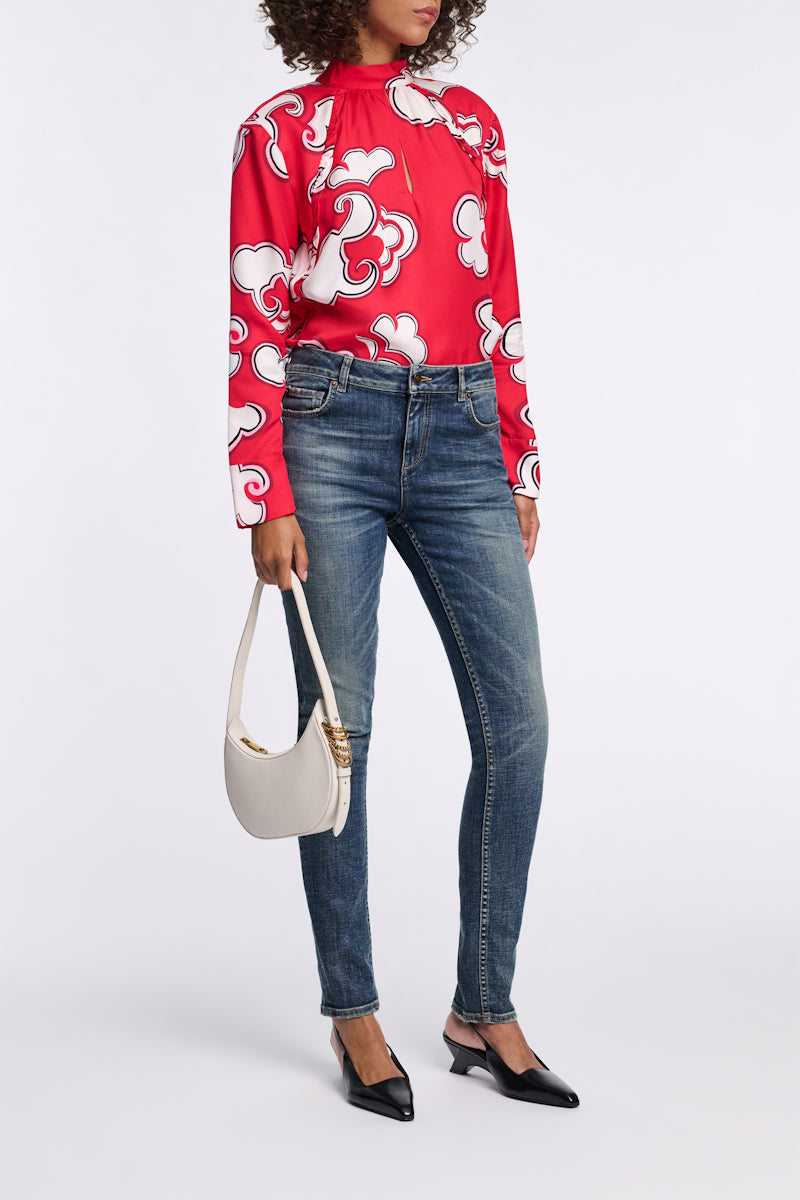 red white // SOFT FLORALS blouse