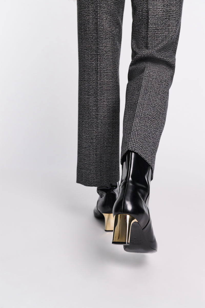 pure black // SUBTLE SHINE ankle boot