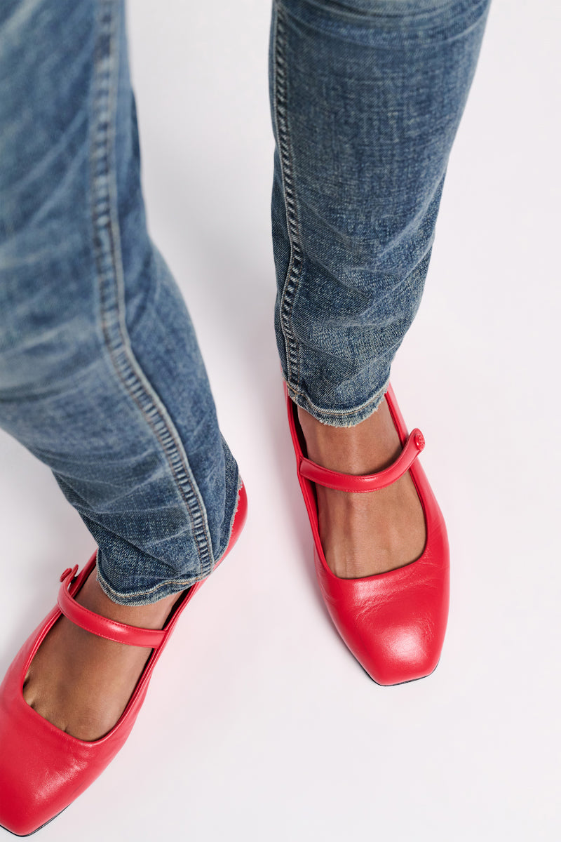 true red // MODERN CLASSIC mary-jane ballerina