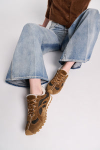 camel brown // SPORTY CHIC sneaker
