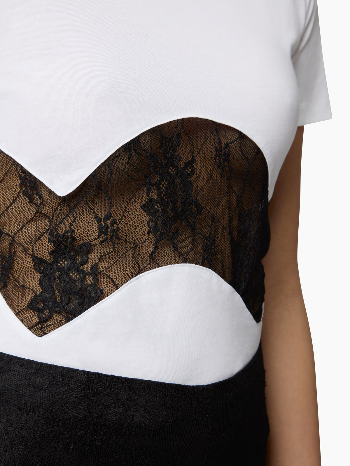 T-SHIRT EN JERSEY AVEC INSERTS EN DENTELLE
