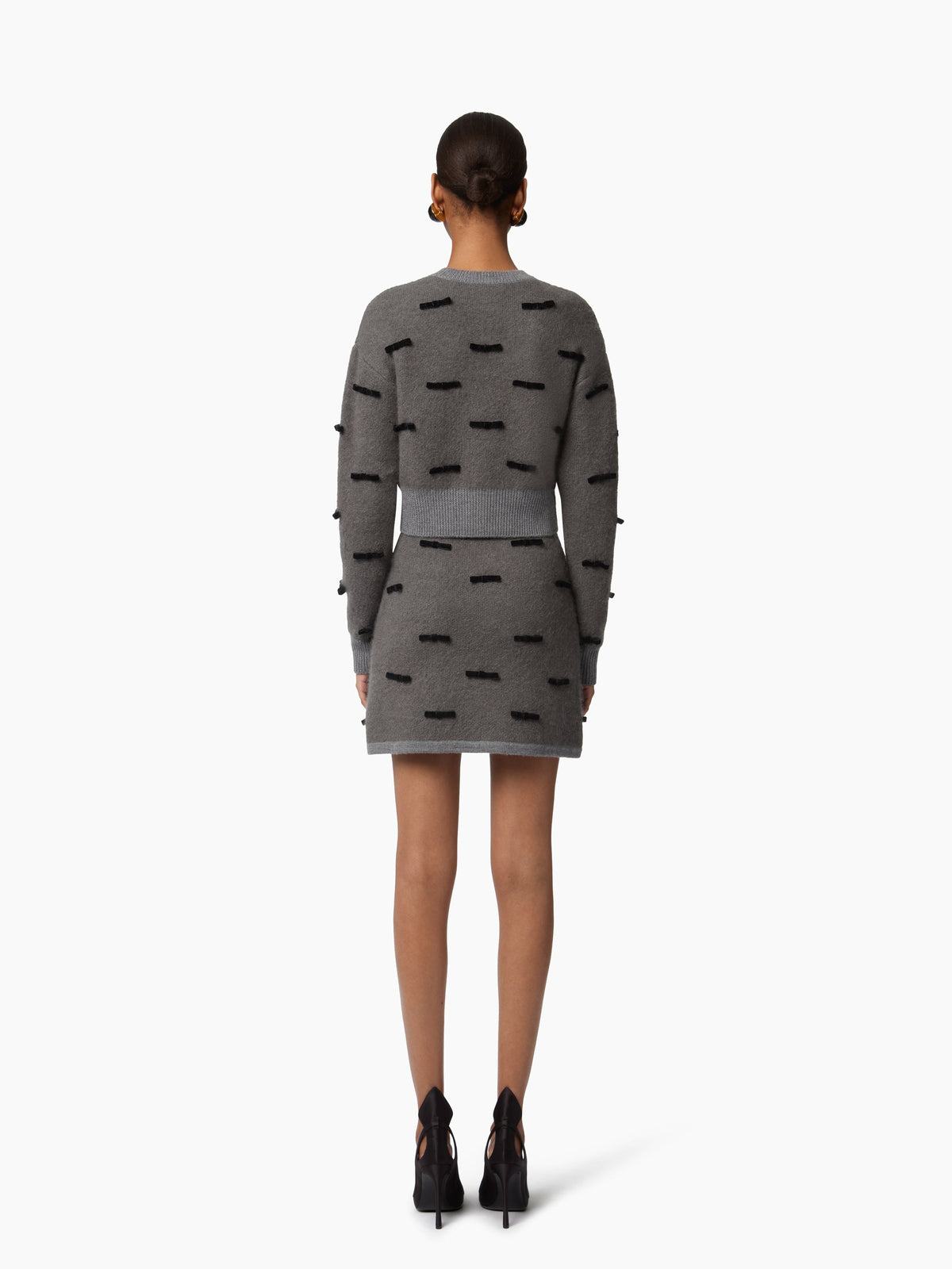 PULL EN MAILLE MÉLANGÉE DE MOHAIR BROSSÉ AVEC NŒUDS EN VELOURS