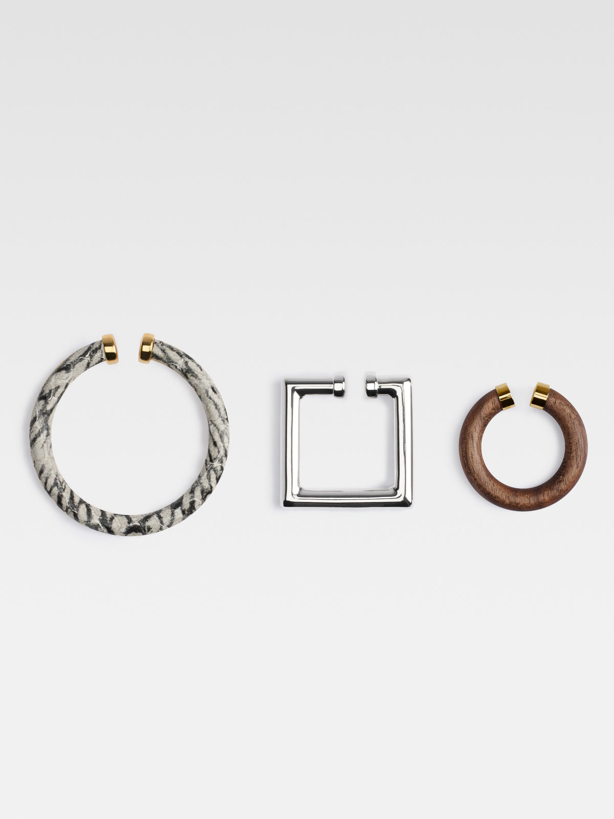 LES BIJOUX D'OREILLE