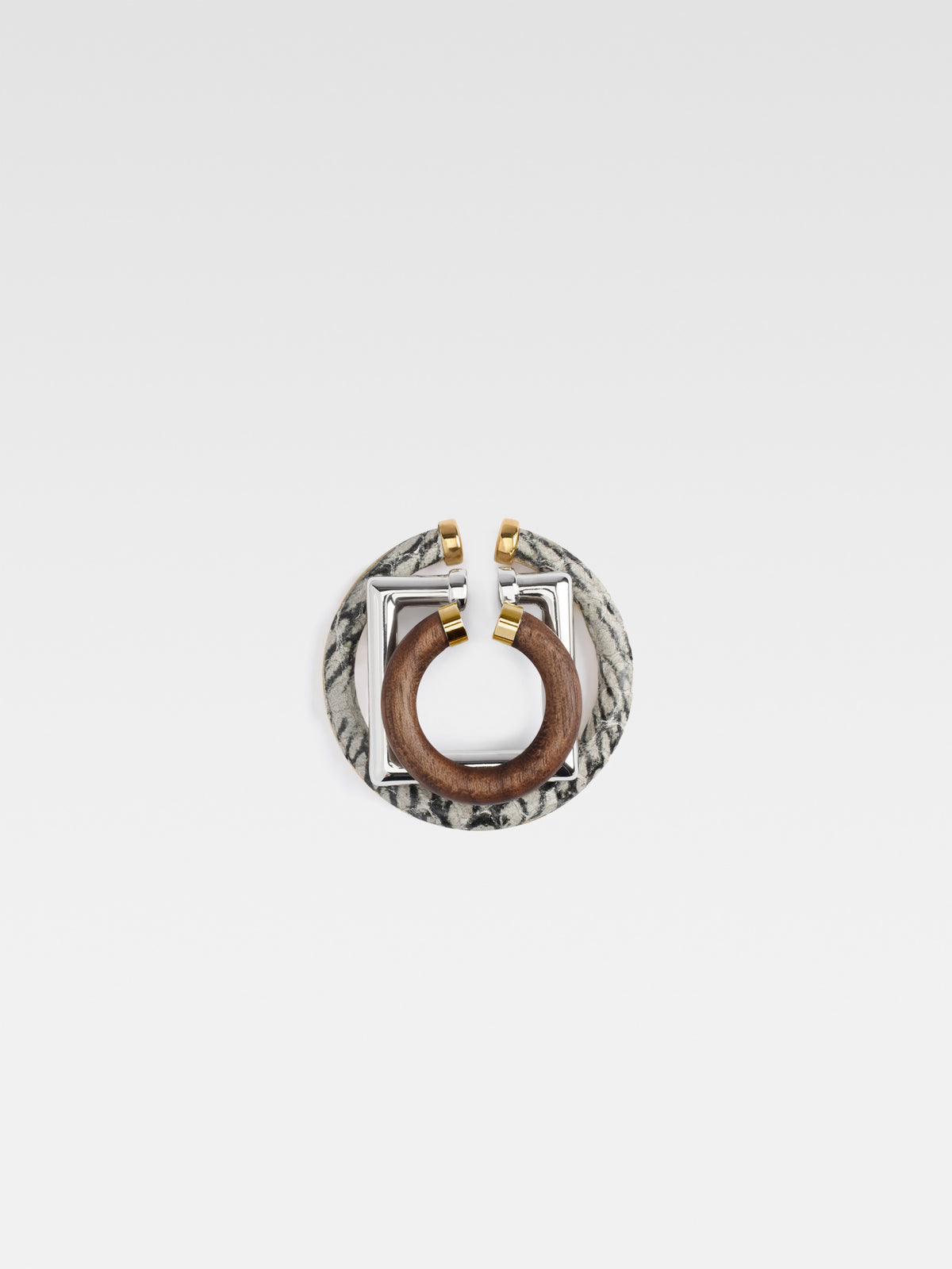 LES BIJOUX D'OREILLE