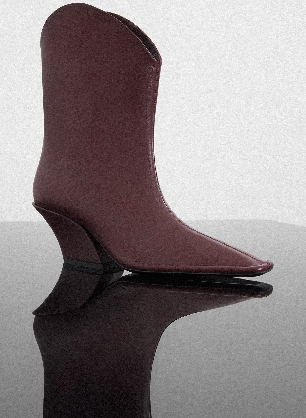 BORDEAUX // burgundy leather Santiag boots