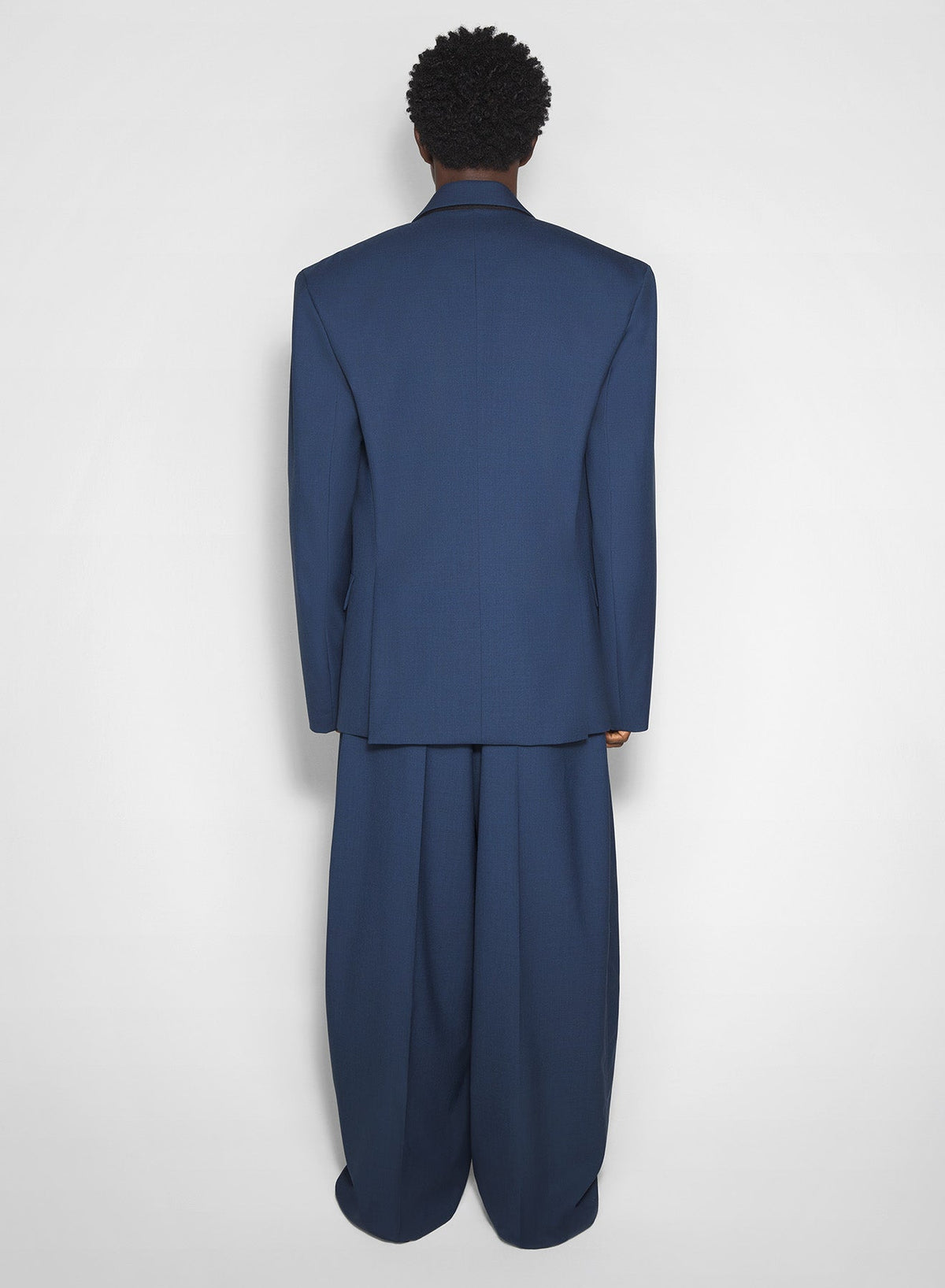DARK BLUE // blue straight tailored jacket