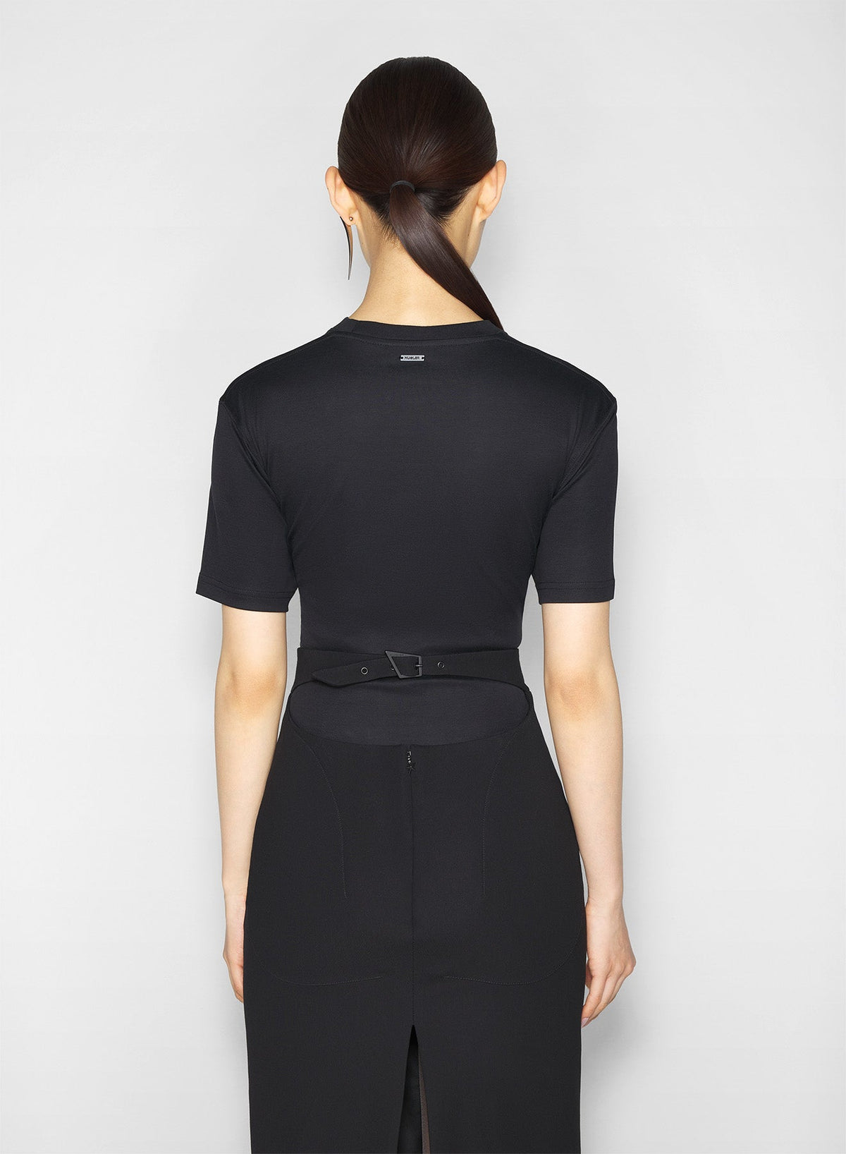 BLACK // black cinched hook-and-eye t-shirt