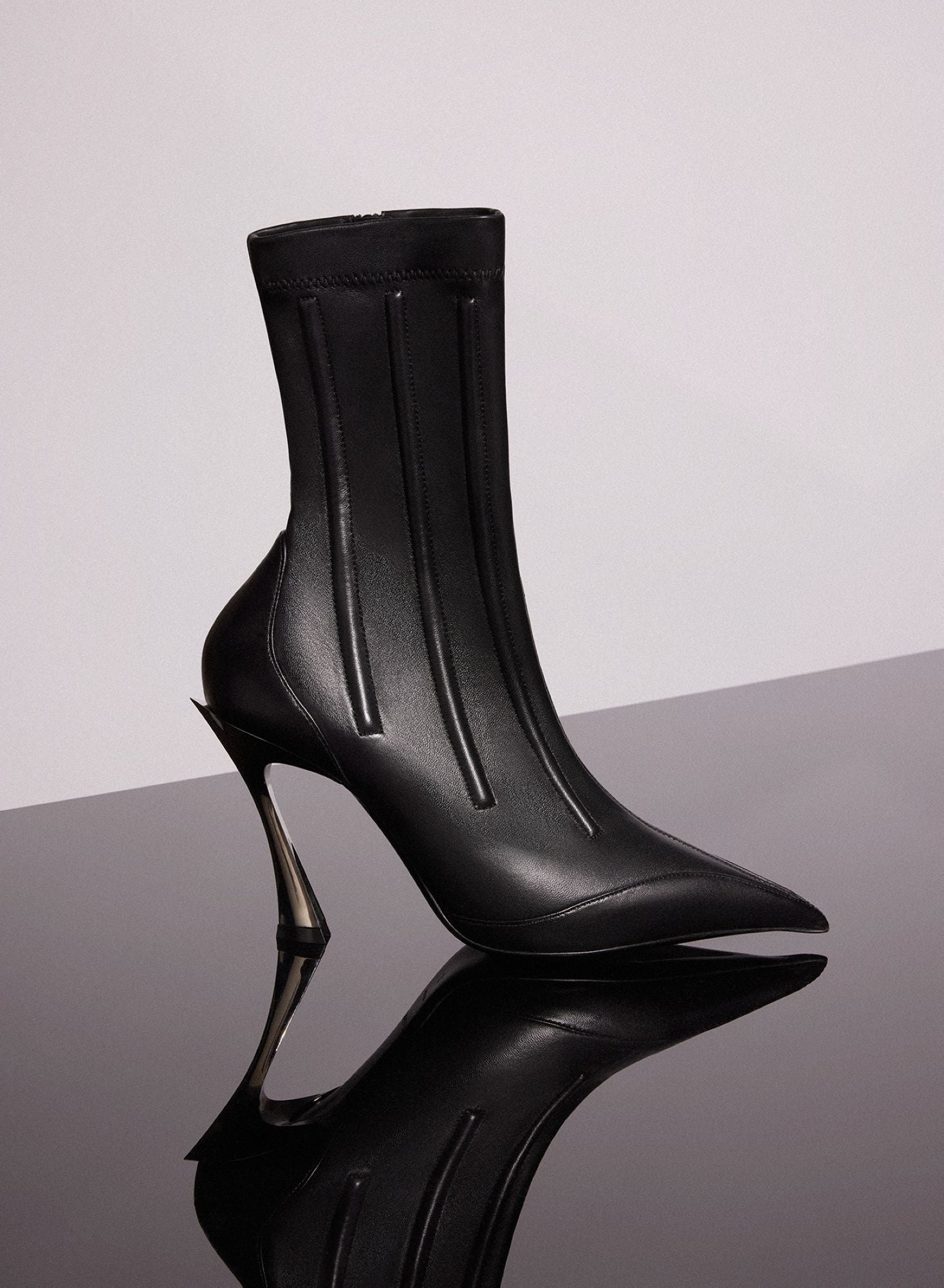 NUDE BONED LEATHER FANG 95 ANKLE BOOTS