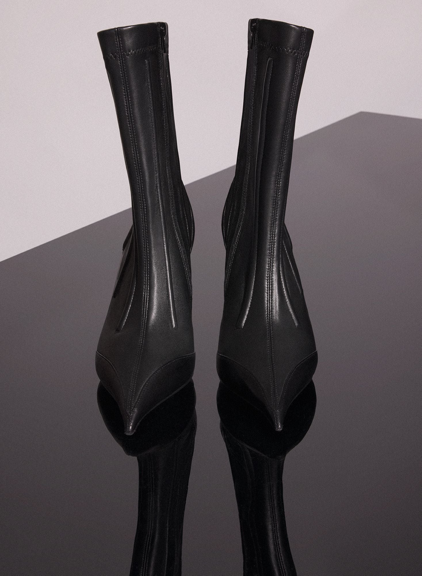NUDE BONED LEATHER FANG 95 ANKLE BOOTS