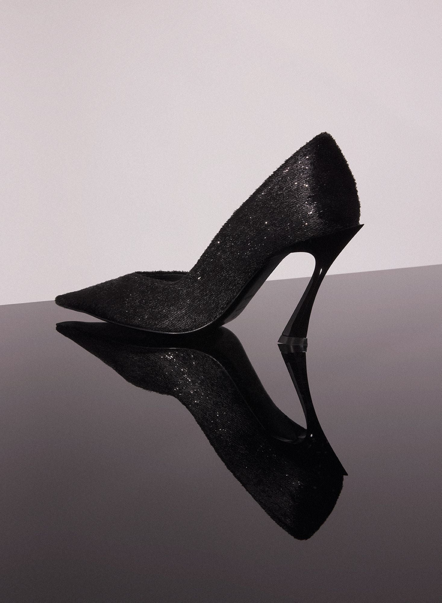 BLACK LEATHER FAUX FUR GLITTERED FANG 95 PUMP
