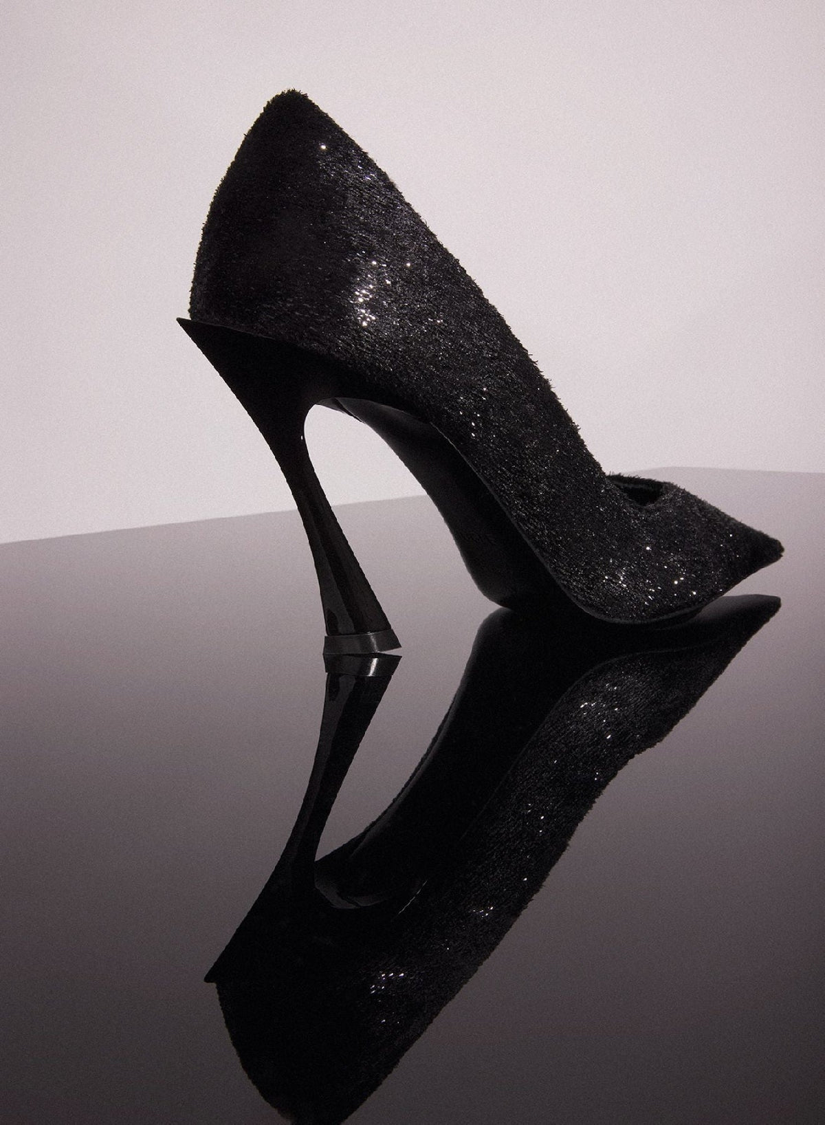 BLACK // black leather faux fur glittered fang 95 pump