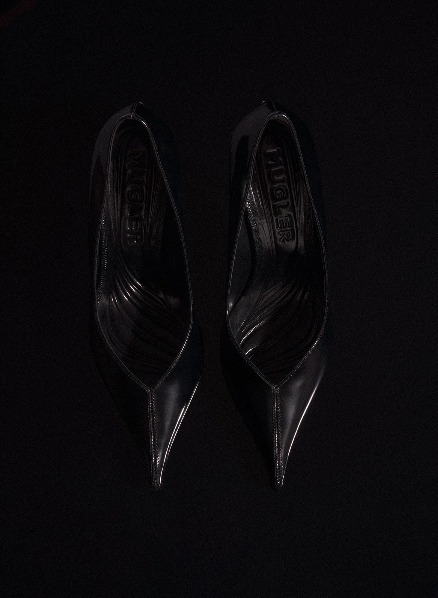 BLACK LEATHER CLASSIC FANG 95 PUMP