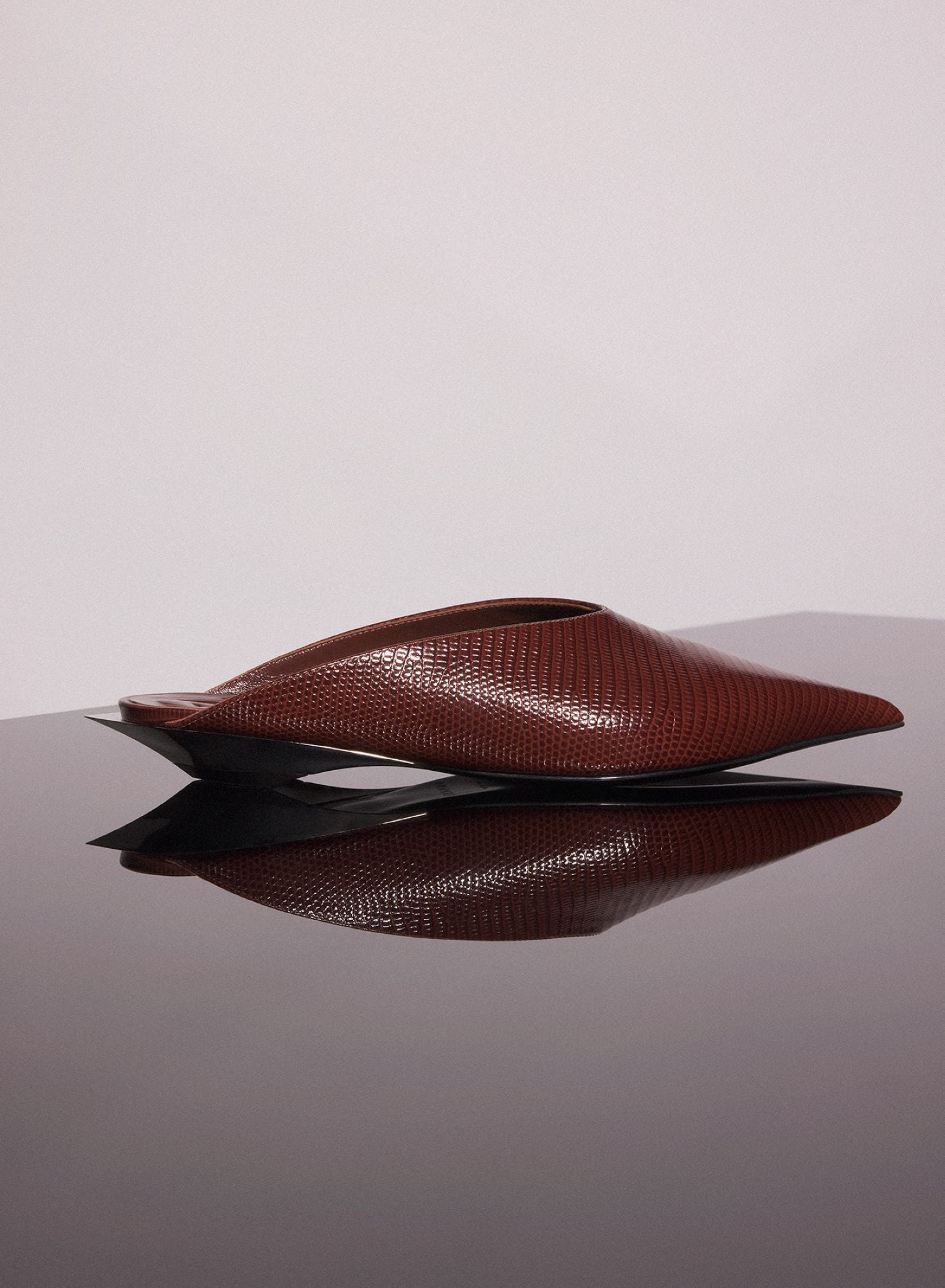 CEMENT PINK LEATHER FANG FLAT MULES