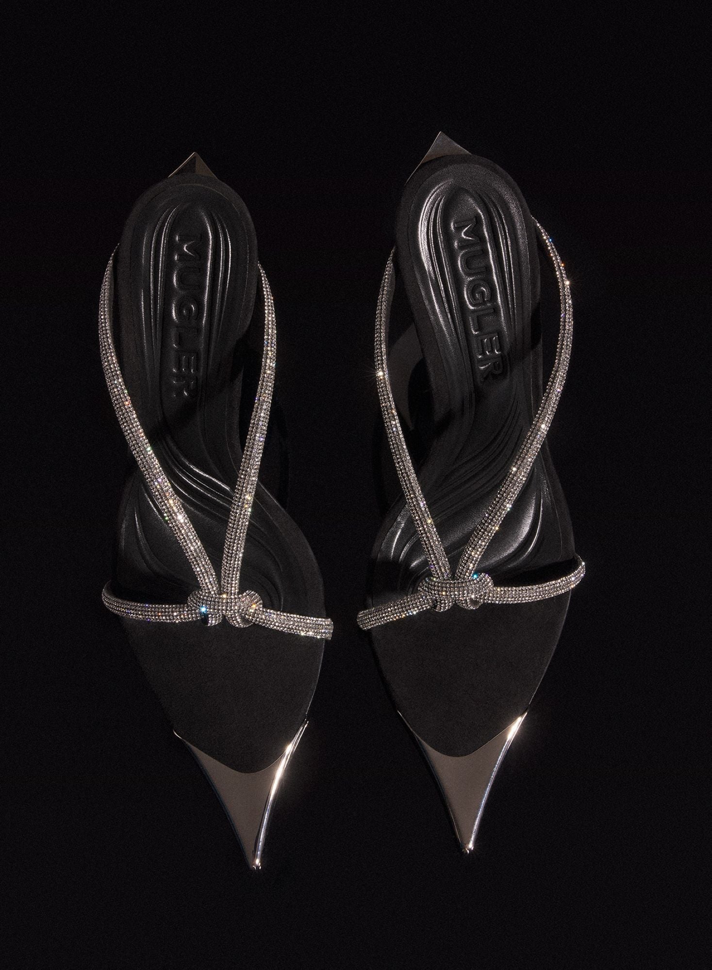 BLACK AND CRYSTAL KNOTTED FANG 95 SANDALS