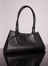 BLACK // black smooth leather fang bag