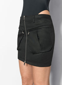 BLACK // black cargo skirt