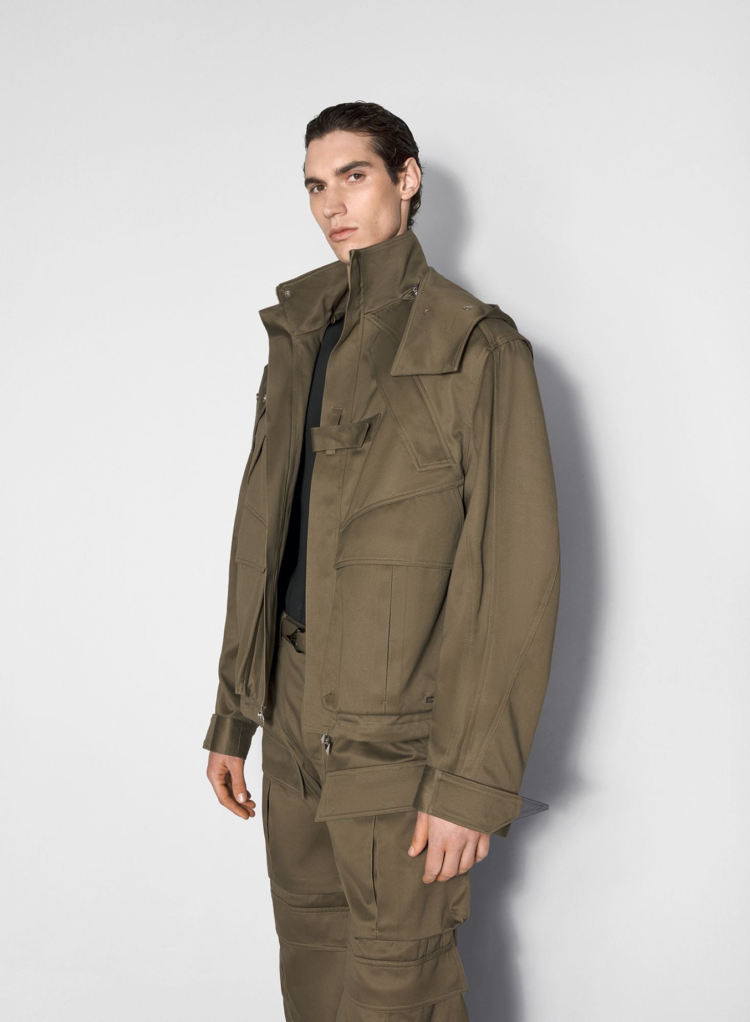 BLACK CARGO JACKET