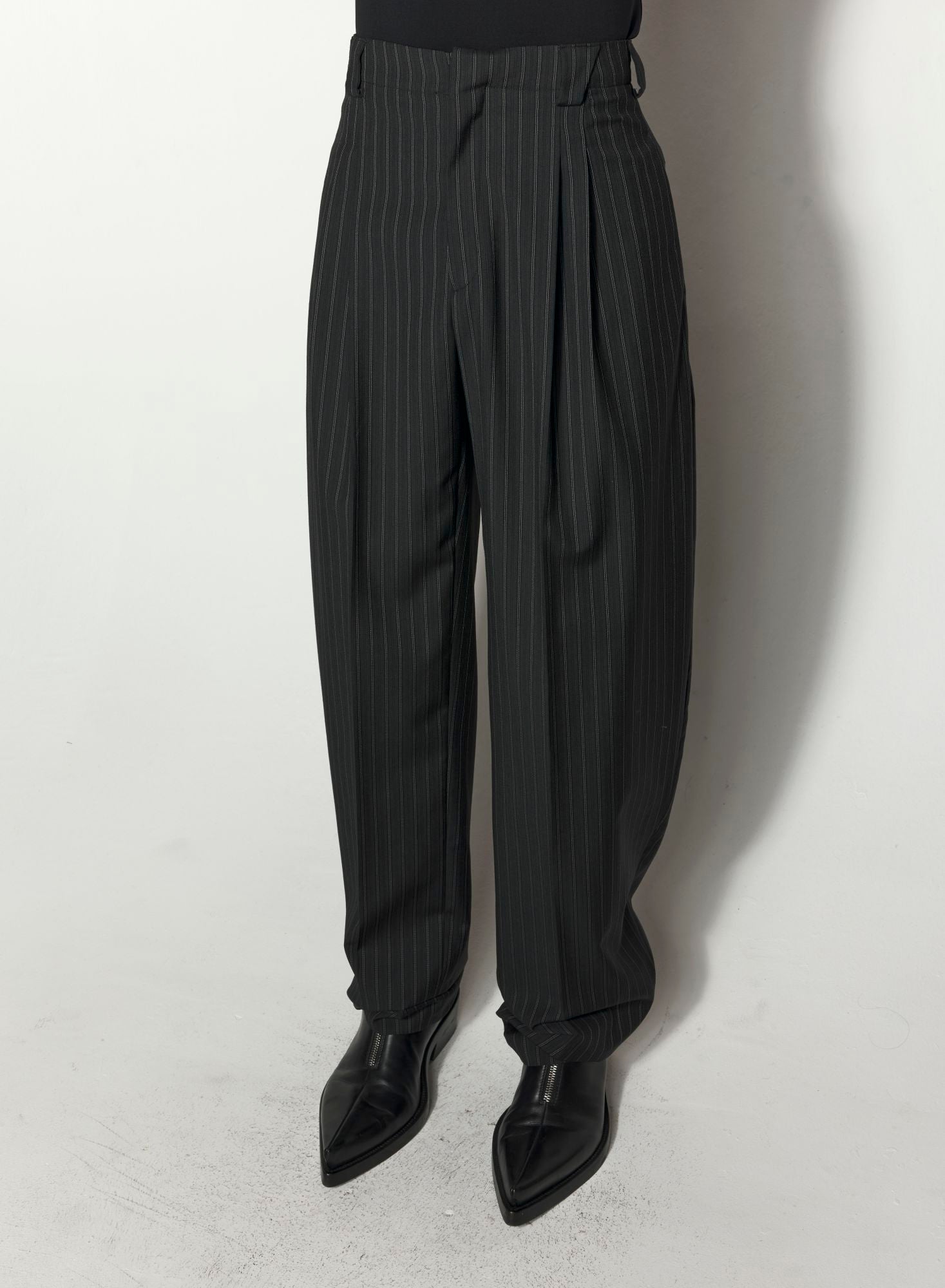PINSTRIPE PLEATED WIDE LEG TROUSERS