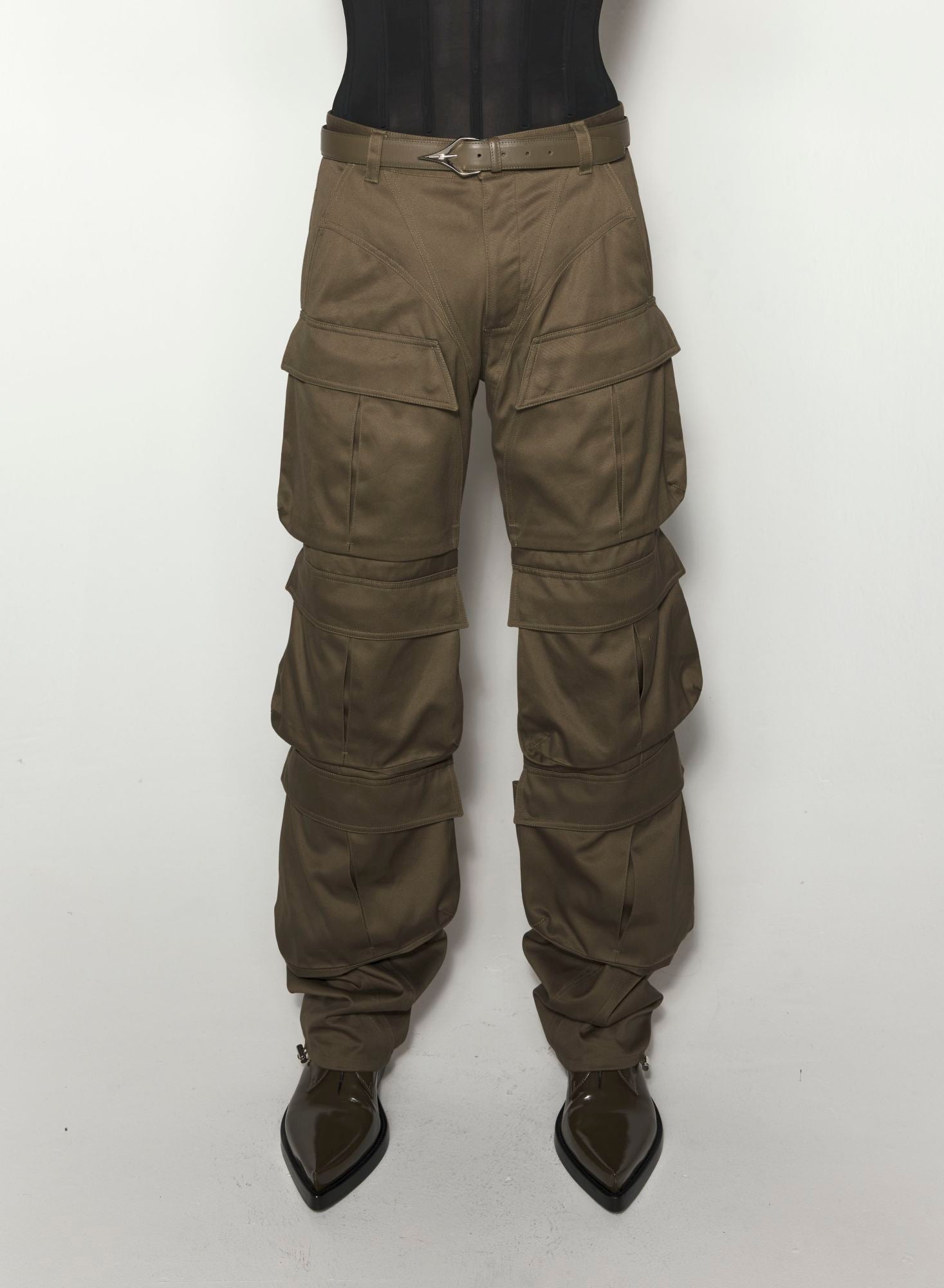 BLACK CARGO PANTS