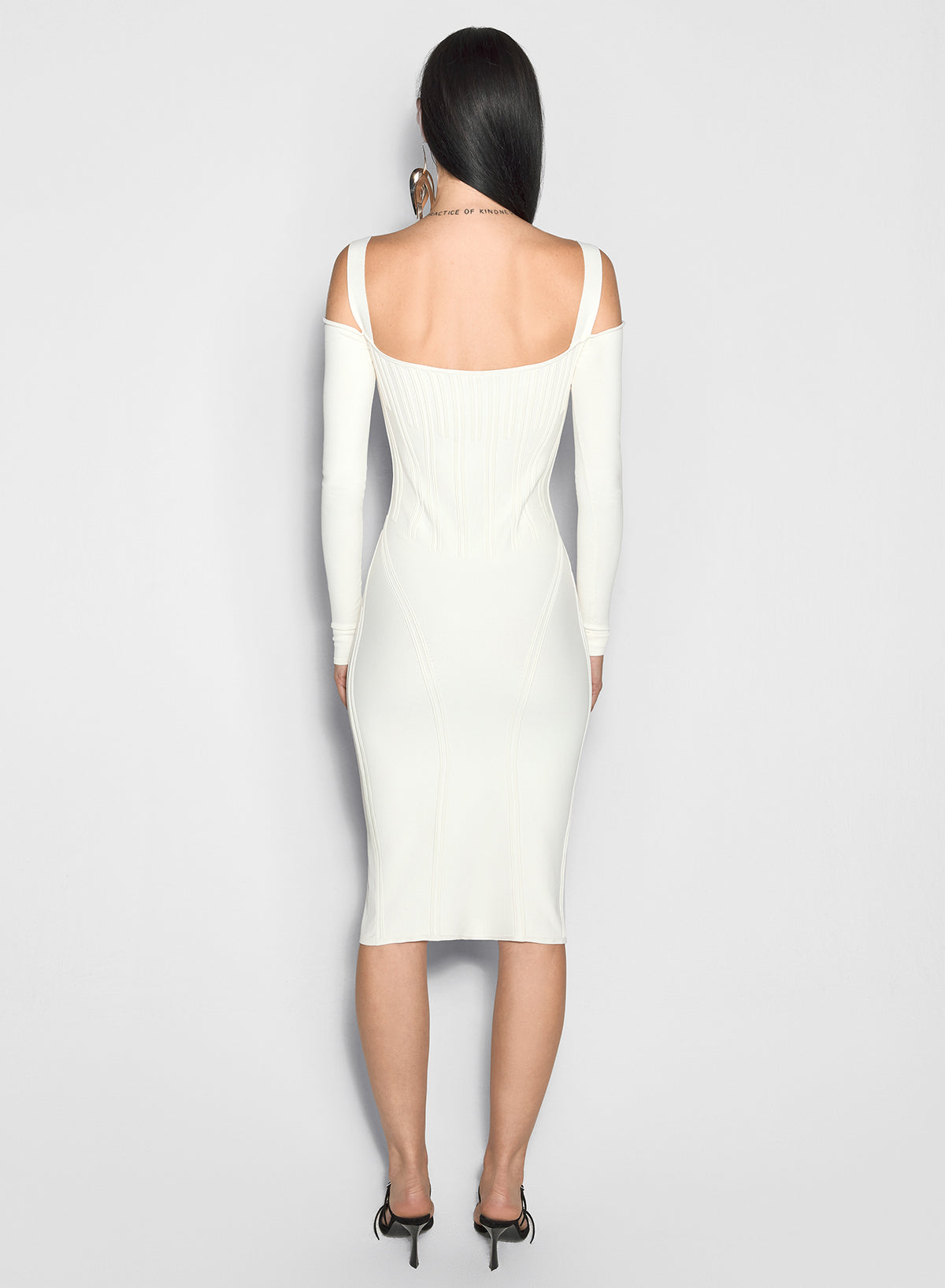 Robe en maille avec baleines apparentes - Off White