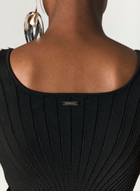 BLACK SCULPTING KNIT TANK TOP