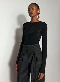 BLACK SCULPTING KNIT TOP