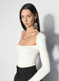 OFF WHITE BONING DETAIL KNIT TOP