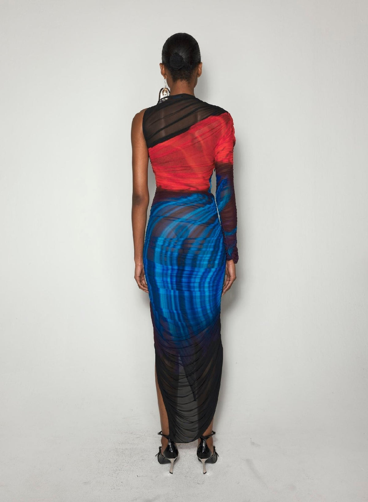 PRINT BLUE & RED FLOWERS // floral print asymmetrical pierced ruched dress