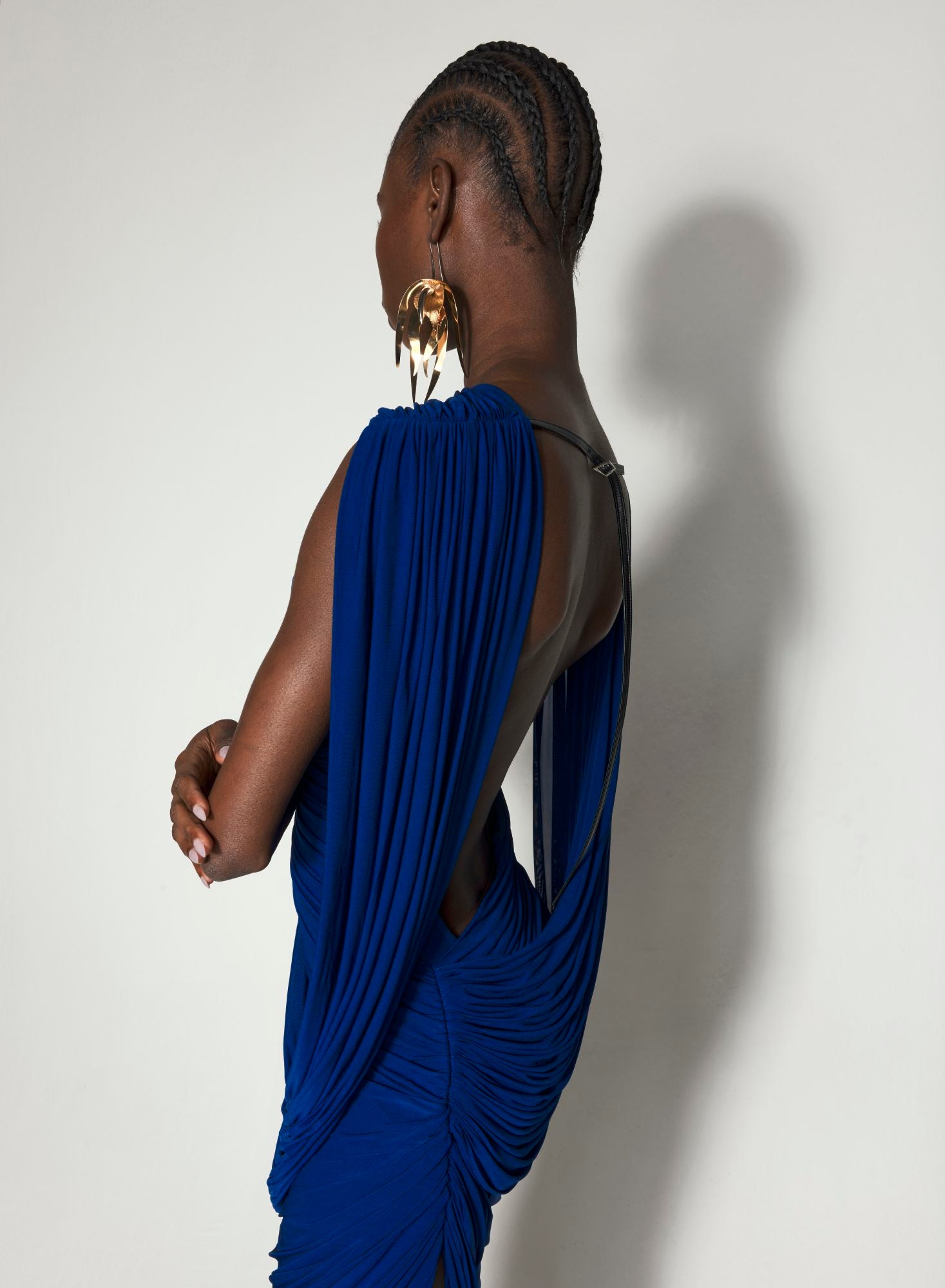BLACK DRAPED BACKLESS GOWN