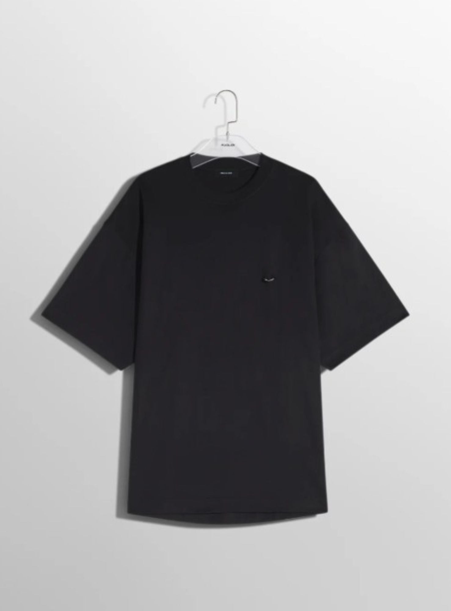 BLACK OVERSIZED PIERCED T-SHIRT