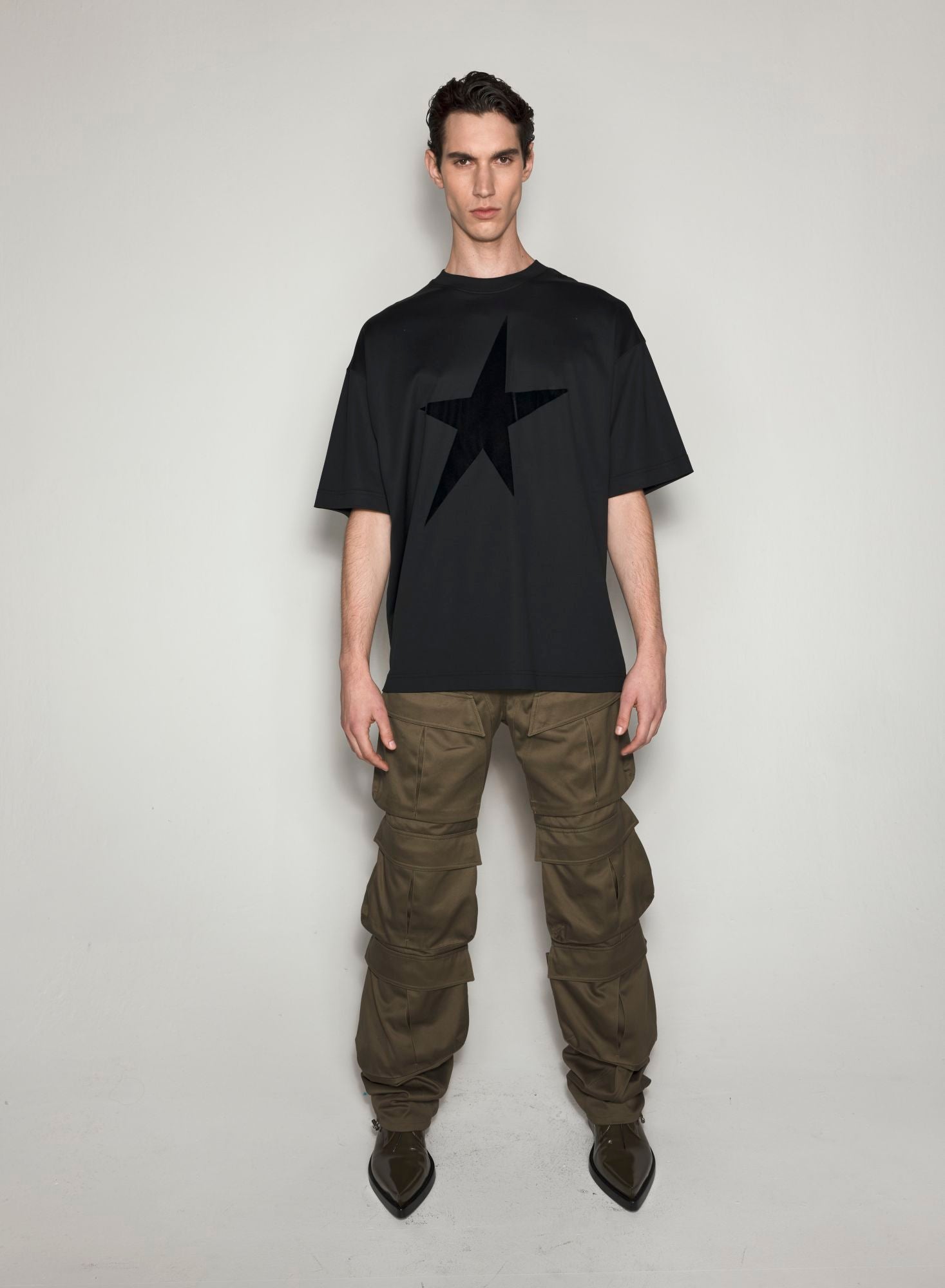 BLACK VELVET STAR T-SHIRT