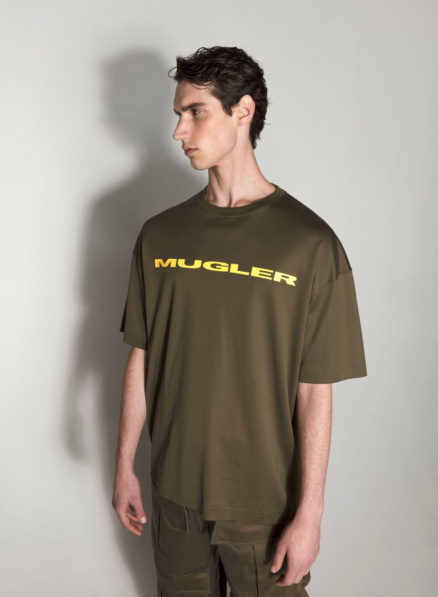 KAKI MUGLER LOGO T-SHIRT