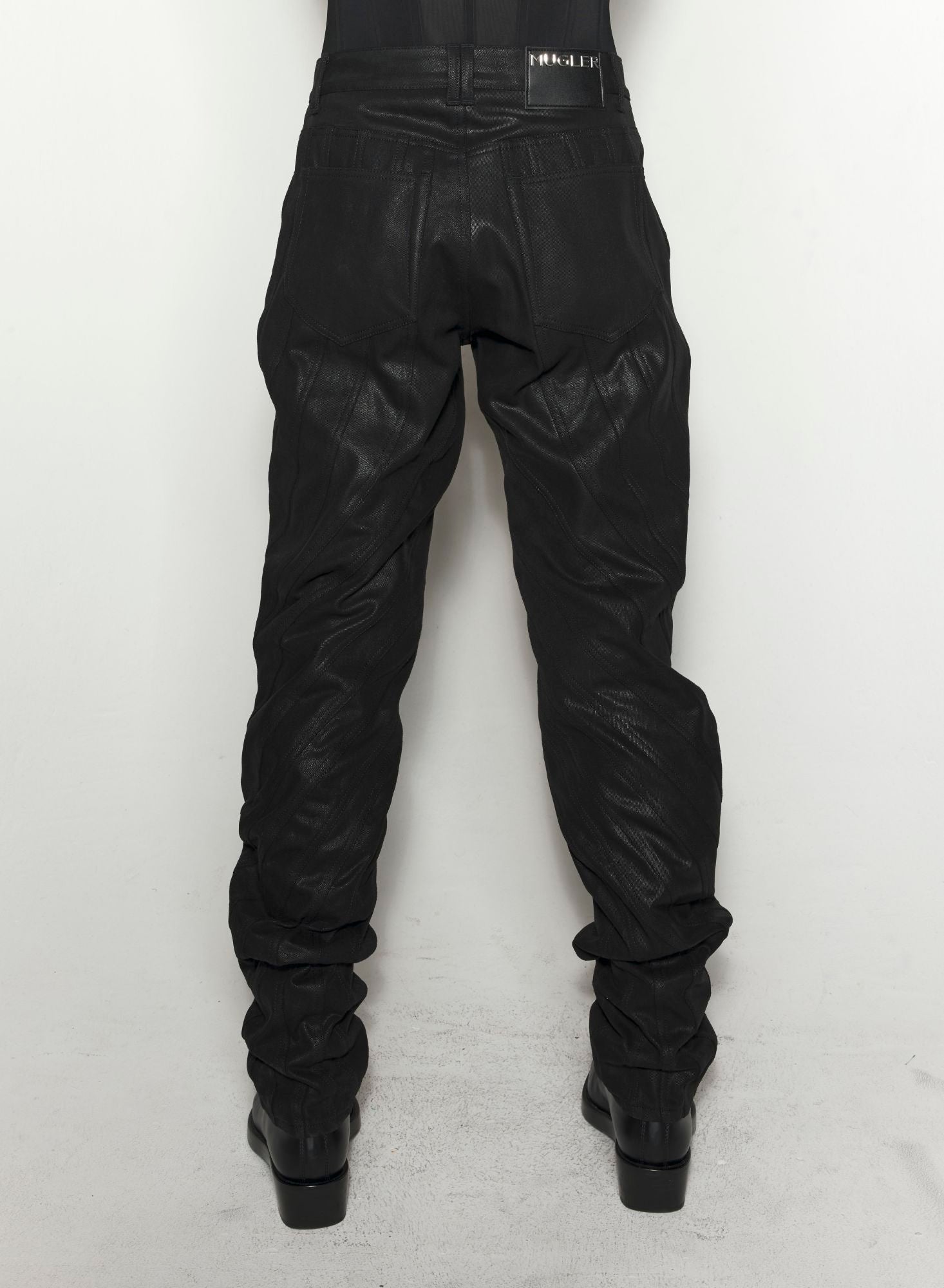 WAXED BLACK SPIRAL BAGGY JEANS