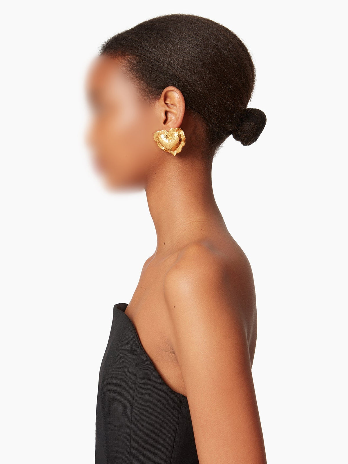 PETITS BOUCLES D’OREILLES EN FORME DE COUSSIN DE CŒUR