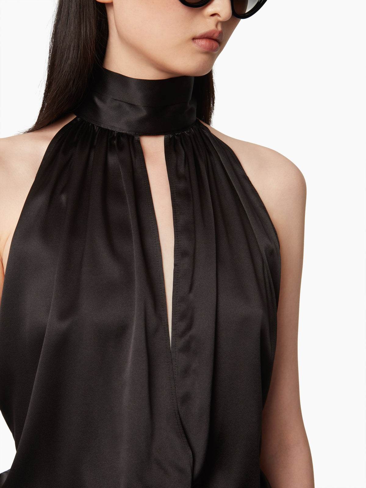 ROBE HOU AVEC NŒUD