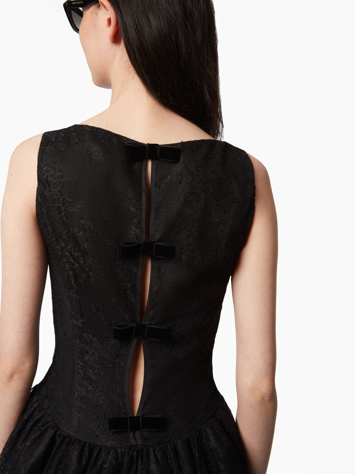 MINI-ROBE À DÉCOLLETÉ CARRÉ - Noir