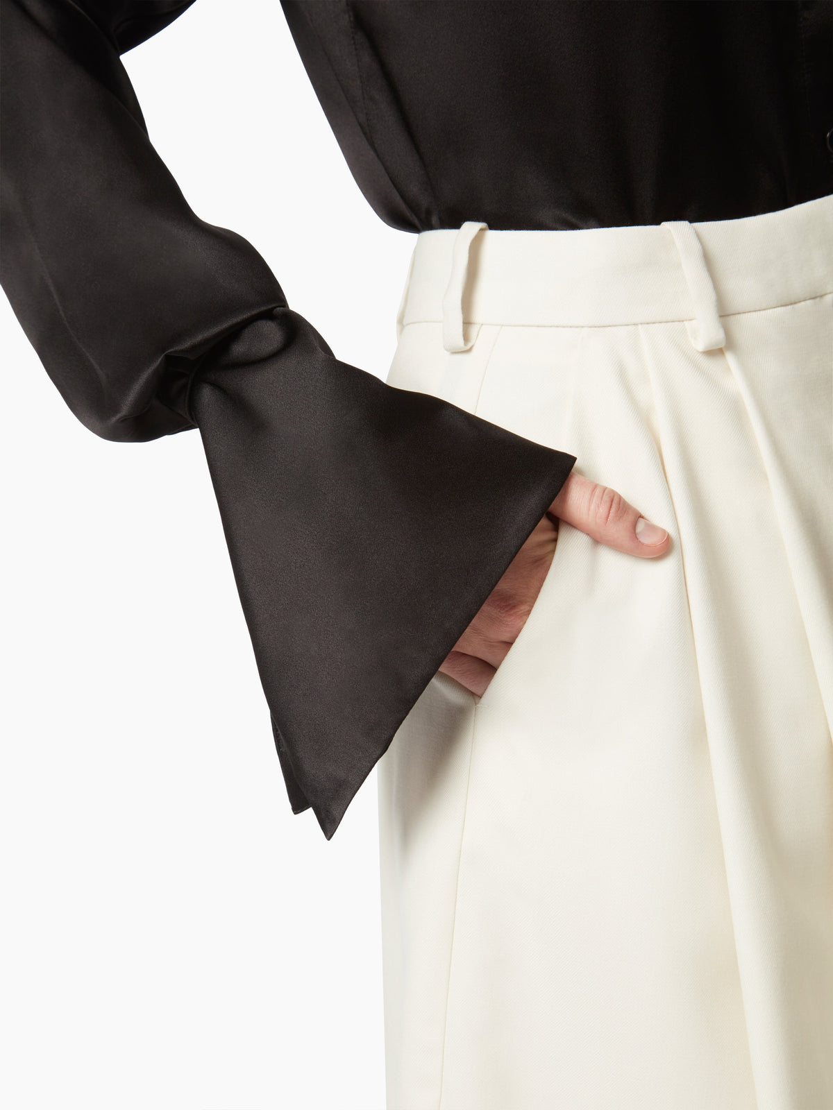 CHEMISE LAVALIERE EN SATIN