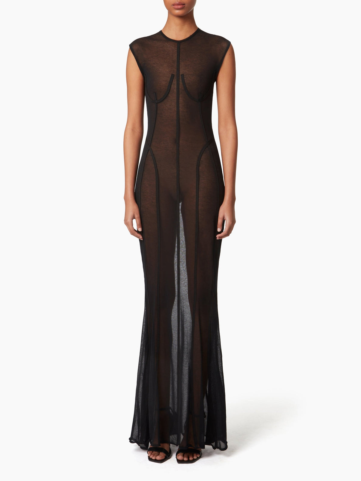 TENUE TRANSPARENTE AVEC DÉTAILS COUTURE