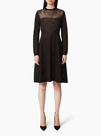 ROBE MIDI TRICOTÉE AVEC INCERTS EN DENTELLE