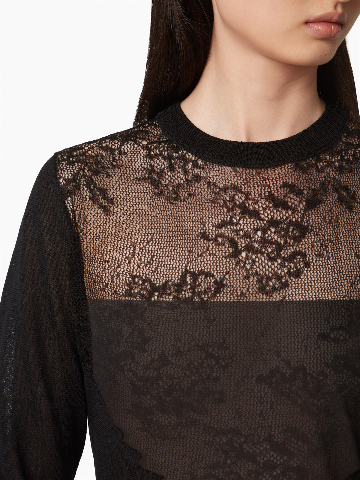 ROBE MIDI TRICOTÉE AVEC INCERTS EN DENTELLE