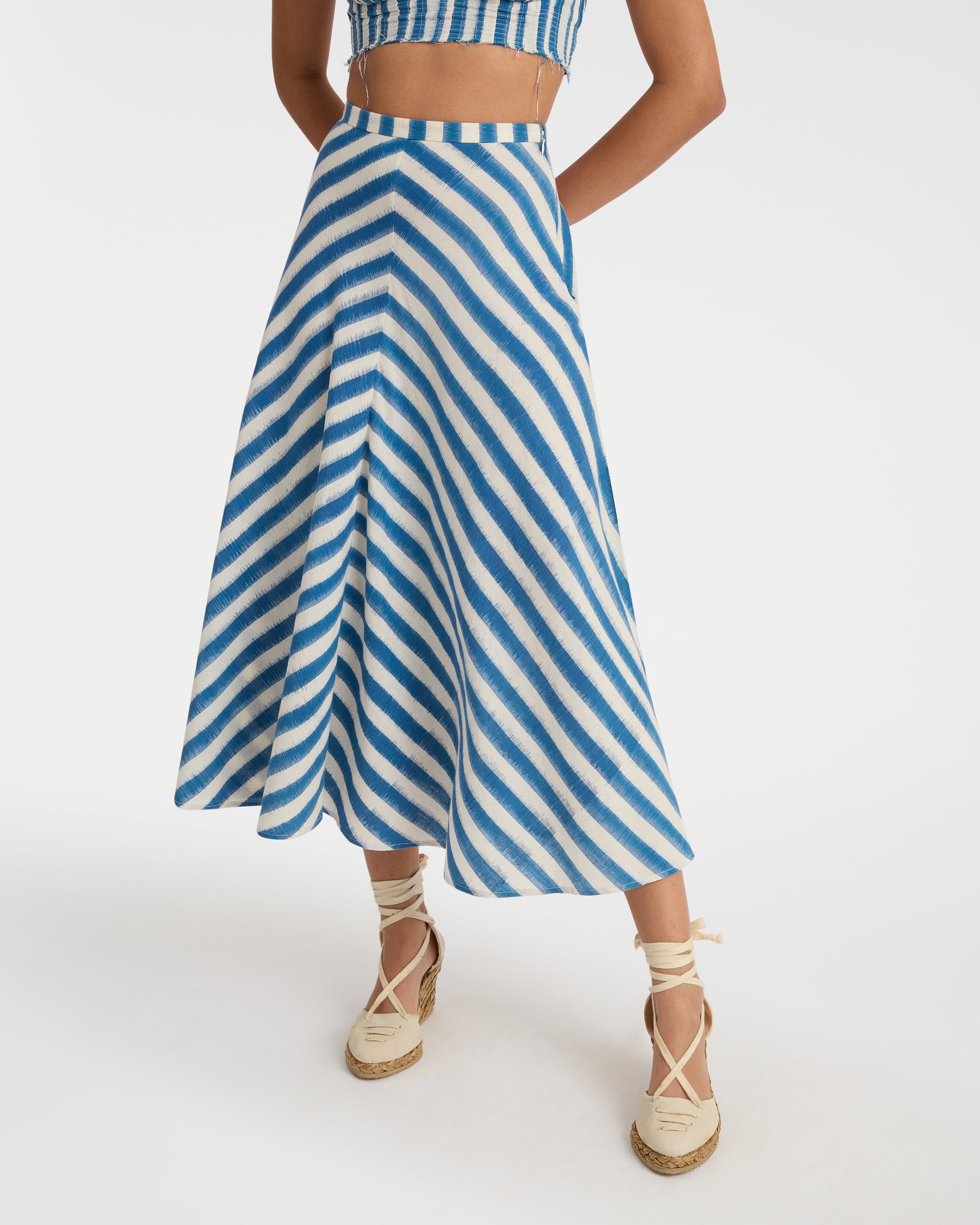 Marta midi skirt in silk - Blue