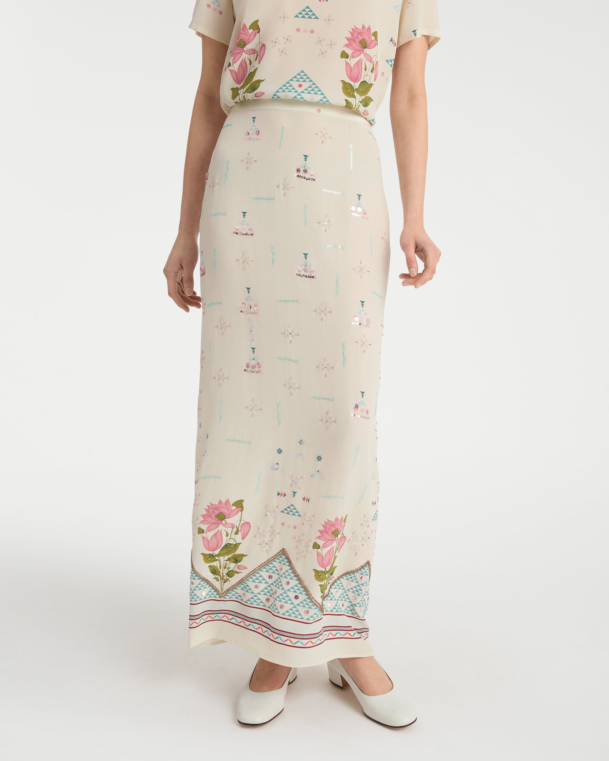Laurelle long skirt in silk - White