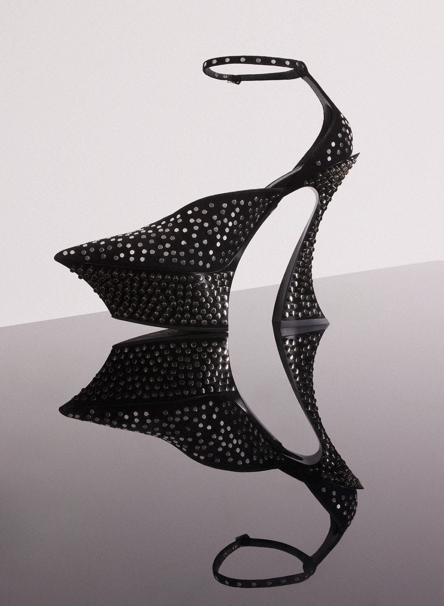 BLACK STUDDED  PLATFORM STRAPPY FANG 95 MULES