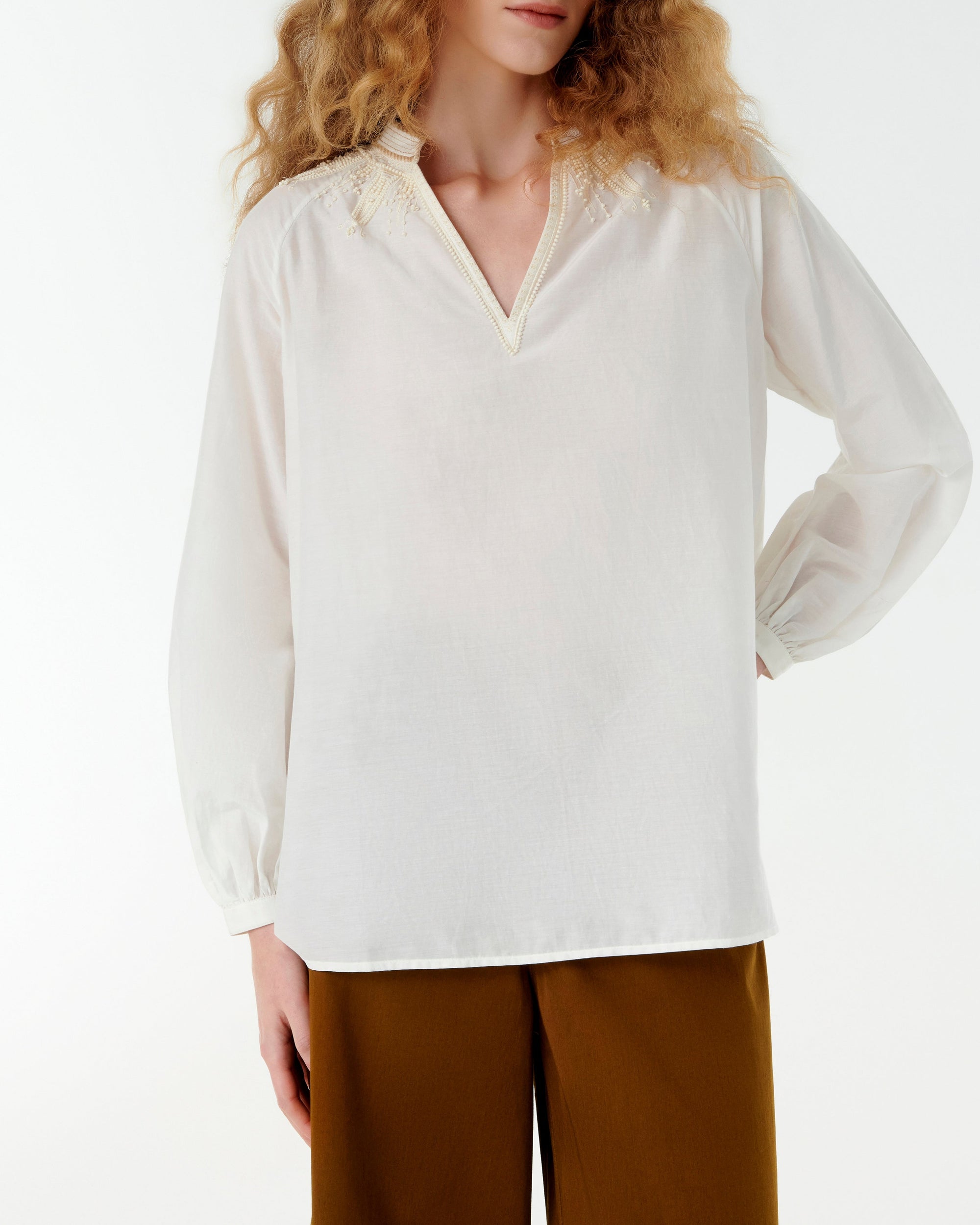 V-neck blouse - Ivory & Tan